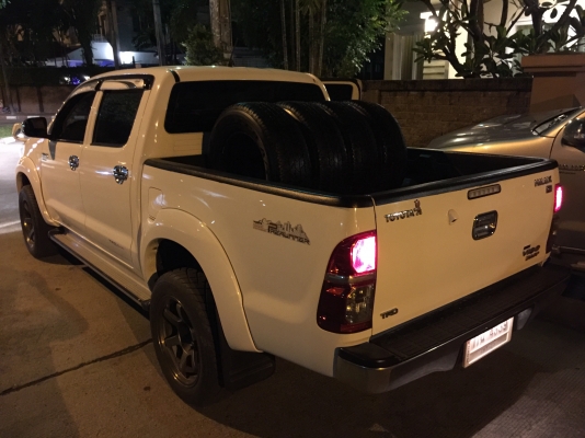 ยาง Bridgestone Dueler A/T D693 265 65 17 ปลายปี16 ดอกเต็ม ไม่มีปะ ใช้ยาว ราคาไม่แพง ยาง Bridgestone Dueler A/T D693 265 65 17 ปลายปี16 ดอกเต็ม ไม่มีปะ ใช้ยาว ราคาไม่แพง