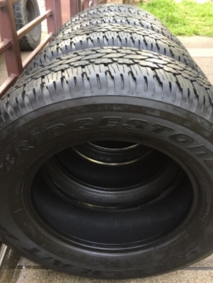 ยาง Bridgestone Dueler A/T D693 265 65 17 ปลายปี16 ดอกเต็ม ไม่มีปะ ใช้ยาว ราคาไม่แพง ยาง Bridgestone Dueler A/T D693 265 65 17 ปลายปี16 ดอกเต็ม ไม่มีปะ ใช้ยาว ราคาไม่แพง