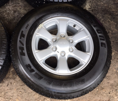 แม็ก ISUZU New D-Max 1.9 Blue Power ขอบ 16 พร้อมยาง Bridgestone 245-70-16 ปี 16