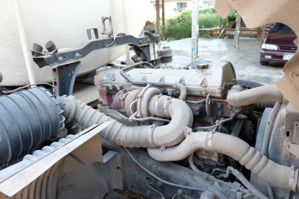 หาซื้อดาวร์รถบรรทุก  ยี่ห้อ hino รุ่น FM8J ปี55 250 แรงม้าที่ผ่อนไม่ไหว