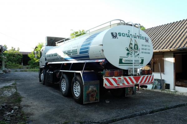 หาซื้อดาวร์รถบรรทุก  ยี่ห้อ hino รุ่น FM8J ปี55 250 แรงม้าที่ผ่อนไม่ไหว