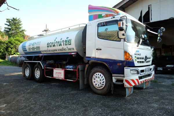 หาซื้อดาวร์รถบรรทุก  ยี่ห้อ hino รุ่น FM8J ปี55 250 แรงม้าที่ผ่อนไม่ไหว