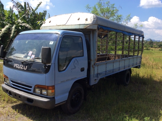 Isuzu NPR 120 หัวการ์ตูสภาพสวย Isuzu NPR 120 หัวการ์ตูสภาพสวย