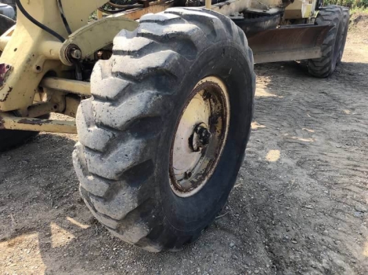 ขาย 285,000 บาท CATTERPILAR 12 F เครื่อง 13K-TURBO ระบบไฮโดรลิกสภาพพร้อมใช้. เอกสารชื้อขาย  รถอยู่  นครปฐม โทร 0610710295