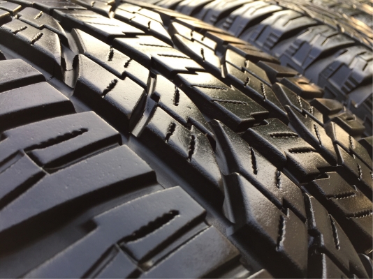 ยาง All Yokohama G015 รุ่นใหม่ล่าสุด 265 65 17 กลางปี16 ดอกเต็ม ไม่มีปะ เนื้อนิ่มๆ ใช้ยาว ราคาไม่แพง ยาง All Yokohama G015 รุ่นใหม่ล่าสุด 265 65 17 กลางปี16 ดอกเต็ม ไม่มีปะ เนื้อนิ่มๆ ใช้ยาว ราคาไม่แพง