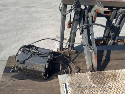 เข้ามาตัวนึงครับ ฝาปิดท้ายลิฟท์ ไฮโดลิค รถหกล้อ สิบล้อ มีอุปกรณ์ครบ เหล็กตีนไก่ เข้ามาตัวนึงครับ ฝาปิดท้ายลิฟท์ ไฮโดลิค รถหกล้อ สิบล้อ มีอุปกรณ์ครบ เหล็กตีนไก่