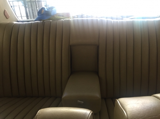 ขายถูก Benz W 123 Classic ขายถูก Benz W 123 Classic