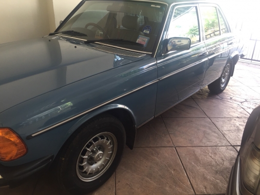 ขายถูก Benz W 123 Classic ขายถูก Benz W 123 Classic