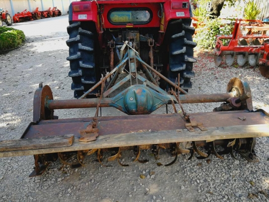 ขายยูเอ็ม 4544 4 WD เพาเวอร์ ใบมีดดันหน้า โรตารี่ ราคา 195000 บาท