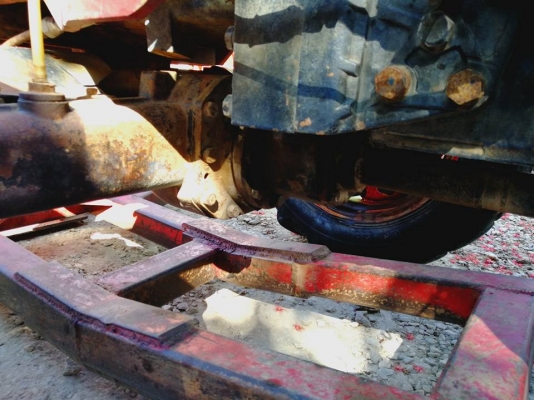 ขายยูเอ็ม 4544 4 WD เพาเวอร์ ใบมีดดันหน้า โรตารี่ ราคา 195000 บาท