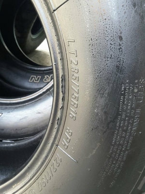 ยาง32นิ้ว Maxxis Bighorn 265-75-16 ปี14 สภาพสวยๆ 1ชุด ยาง32นิ้ว Maxxis Bighorn 265-75-16 ปี14 สภาพสวยๆ 1ชุด