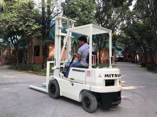 ขายFORKLIFT MITSUBISHI FD15ดีเซล สุดสวย(1.5ตัน) เสาสูง4เมตร สวยเดิมจากญี่ปุ่น ยังไม่เคยใช้ในไทย 168,000เท่านั้น!!