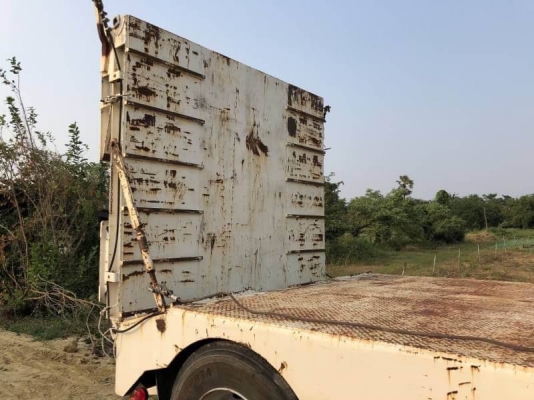 ขาย 785,000 บาท หางโลเบต SAMMIT ปี 57 ยาว 12   กว้าง 2.5 เมตร สูง 80 ชม.  3 คาน มีวิน 3 ตัน บันไดไฮโดรลิก สภาพสวยพร้อมใช้ เอกสารเล่มทะเบียน.  สินค้าอยู่  นครปฐม  โทร&amp;ไอดีไลน์ 0610710295