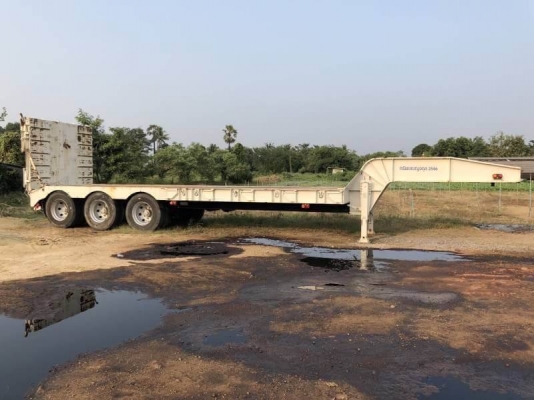 ขาย 785,000 บาท หางโลเบต SAMMIT ปี 57 ยาว 12   กว้าง 2.5 เมตร สูง 80 ชม.  3 คาน มีวิน 3 ตัน บันไดไฮโดรลิก สภาพสวยพร้อมใช้ เอกสารเล่มทะเบียน.  สินค้าอยู่  นครปฐม  โทร&amp;ไอดีไลน์ 0610710295