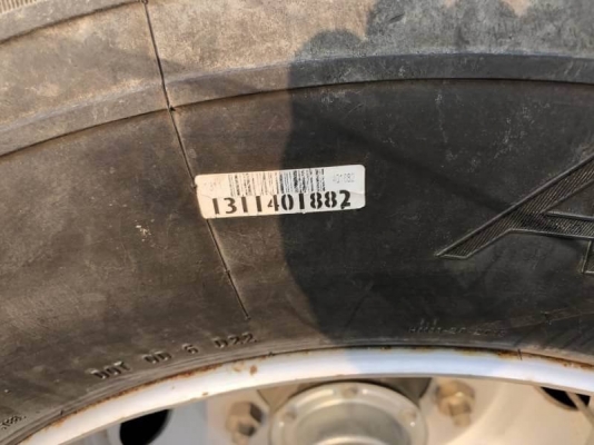 ขาย 785,000 บาท หางโลเบต SAMMIT ปี 57 ยาว 12   กว้าง 2.5 เมตร สูง 80 ชม.  3 คาน มีวิน 3 ตัน บันไดไฮโดรลิก สภาพสวยพร้อมใช้ เอกสารเล่มทะเบียน.  สินค้าอยู่  นครปฐม  โทร&amp;ไอดีไลน์ 0610710295