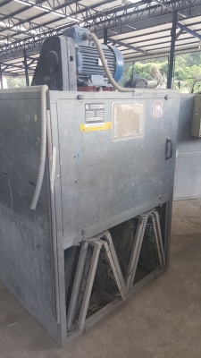 โบเวอร์ดูดฝุ่นมอเตอร์ 5.5 Kw 7.5 แรงม้ามี 5 ชุดๆละ 20,000 บาท โบเวอร์ดูดฝุ่นมอเตอร์ 5.5 Kw 7.5 แรงม้ามี 5 ชุดๆละ 20,000 บาท