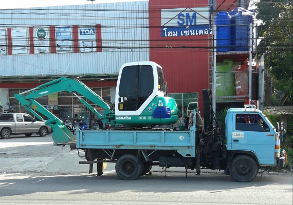Komatsu pc40รุ่น7 ยอดนิยม มีแอ พร้อมใช้
