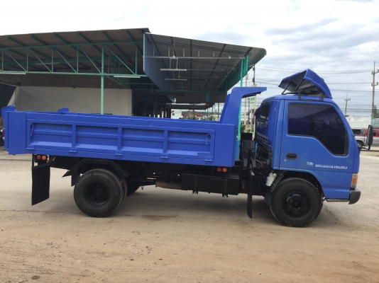 ขายรถบรรทุก 6 ล้อดั้ม ISUZU 130 เเรง ปี 47