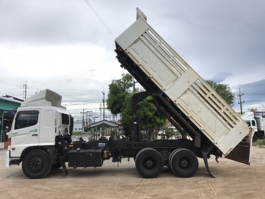 ขายรถบรรทุก 10 ล้อดั้ม HINO 251 ปี 57