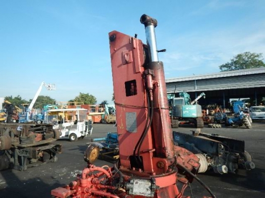 ขายเครนติดรถบรรทุก เก่าจากนอก  พร้อมใช้งาน 3 ปลอก2ชัก  ยังไม่เคยใช้งานในไทย ราคา63,000 บาท