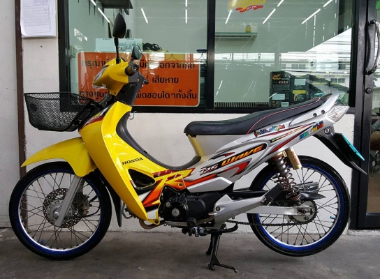 ขออนุญาตขาย HONDA WAVE 125R U-BOX รุ่นกุญแจใหญ่ 2 ชั้น แต่งสวยงาม พร้อมใช้งาน โอนชื่อฟรี ขออนุญาตขาย HONDA WAVE 125R U-BOX รุ่นกุญแจใหญ่ 2 ชั้น แต่งสวยงาม พร้อมใช้งาน โอนชื่อฟรี