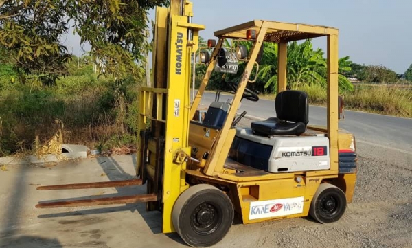 ขายด่วนรถยกKOMATSU FG20-15 ยกได้2ตันยกสูง3เมตรยางตัน4เส้นยกจริงได้ถึง2.7ตันรถนอกเพิ่งนำเข้ามายังไม่เคยใช้งานในเมืองไทยเลย