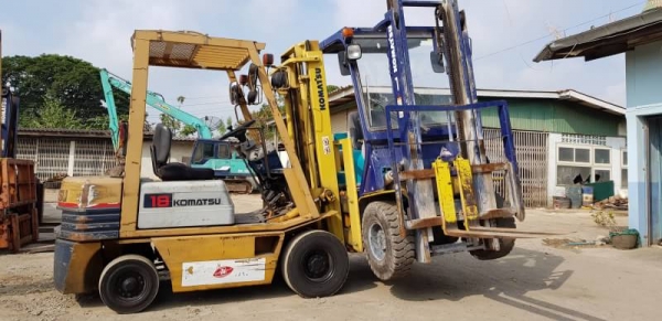 ขายด่วนรถยกKOMATSU FG20-15 ยกได้2ตันยกสูง3เมตรยางตัน4เส้นยกจริงได้ถึง2.7ตันรถนอกเพิ่งนำเข้ามายังไม่เคยใช้งานในเมืองไทยเลย