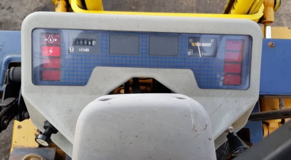 ขายด่วนรถยกKOMATSU FG20-15 ยกได้2ตันยกสูง3เมตรยางตัน4เส้นยกจริงได้ถึง2.7ตันรถนอกเพิ่งนำเข้ามายังไม่เคยใช้งานในเมืองไทยเลย