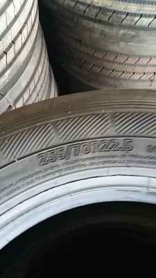 ** ราคา 4,800 ** ยางใหม่ 255/70R22.5 (สูงเพียง 93ซม)โอตานิ(ลบตรา) ใช้แทน 275/70 ได้เลยคับ รับน้ำหนักได้เส้นละ 2.5 ตัน