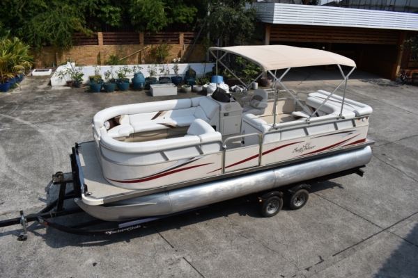 ขายเรือ Pontoon 32 พร้อมเทลเลอร์ บริการลากส่งฟรีทั่วประเทศไทย