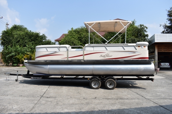 ขายเรือ Pontoon 32 พร้อมเทลเลอร์ บริการลากส่งฟรีทั่วประเทศไทย