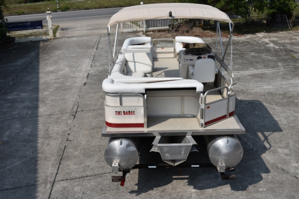 ขายเรือ Pontoon 32 พร้อมเทลเลอร์ บริการลากส่งฟรีทั่วประเทศไทย