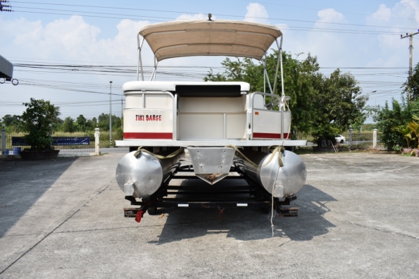 ขายเรือ Pontoon 32 พร้อมเทลเลอร์ บริการลากส่งฟรีทั่วประเทศไทย