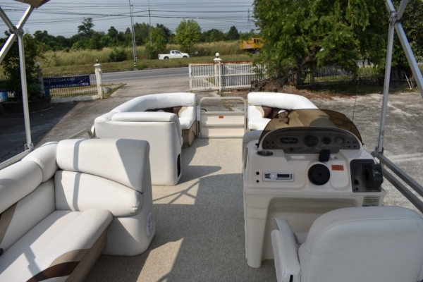 ขายเรือ Pontoon 32 พร้อมเทลเลอร์ บริการลากส่งฟรีทั่วประเทศไทย