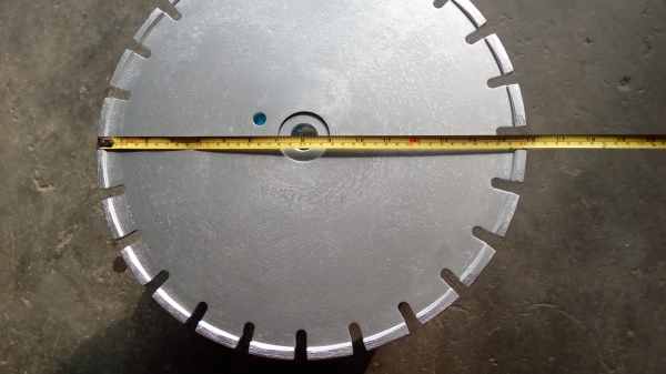 ใบเพชรตัดคอนกรีตขนาด16 นิ้วหนา 10มม.