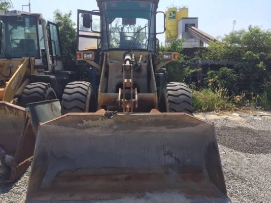 ขาย 650,000 รถตักล้อยางเอวอ่อน KOMATSU wa 120-3 เครื่องแรง เกียร์ดี เอวแน่น ยางสวย หัวเก๋ง รถพร้อมใช้ รถอยู่ ชลบุรี 090-772-3710 090-772-3708