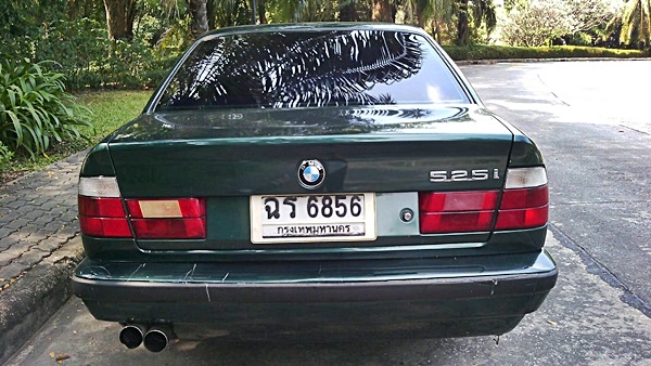 หล่อมาก หรูดูภูมิฐาน สวยสมบูรณ์แบบ ทั้งภายนอกภายใน  ภาษีไม่ขาด แอร์หนาว