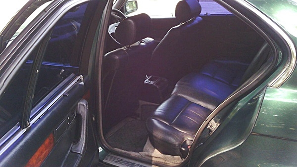 หล่อมาก หรูดูภูมิฐาน สวยสมบูรณ์แบบ ทั้งภายนอกภายใน  ภาษีไม่ขาด แอร์หนาว