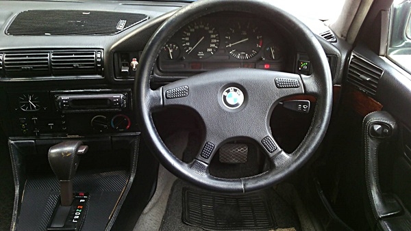 หล่อมาก หรูดูภูมิฐาน สวยสมบูรณ์แบบ ทั้งภายนอกภายใน  ภาษีไม่ขาด แอร์หนาว