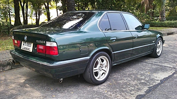 หล่อมาก หรูดูภูมิฐาน สวยสมบูรณ์แบบ ทั้งภายนอกภายใน  ภาษีไม่ขาด แอร์หนาว