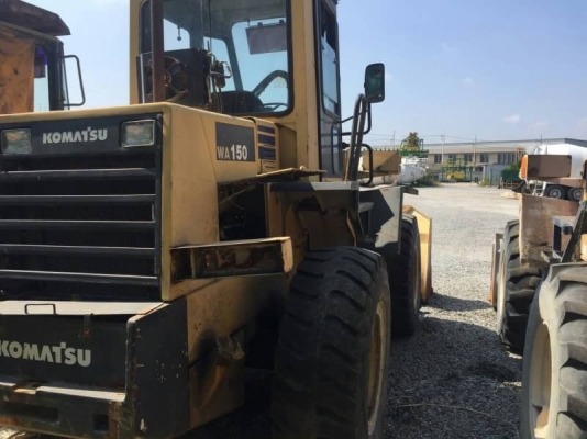 ขาย 650,000 KOMATSU WA 150 เครื่องดี เกียร์แรง เอวแน่น ยางสวย แขนอามร์ยกสวย บุ้งกี้ดี หัวเก๋งแอร์เย็น รถสวยพร้อมใช้ รถอยู่ ชลบุรี 090-772-3710 090-772-3708