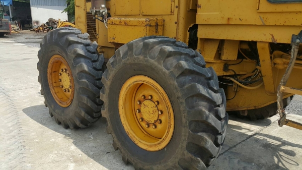 รถเกรด CAT 140G 72V ซีเรียล16676 เก่านอกยังไม่ใด้ใช้ในไทย เอกสารอินวอยซ์