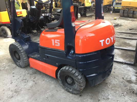 รถยกโตโยต้า 1.5 ตันรุ่นหกสภาพดี เก่าญี่ปุ่นไม่เคยใช้ในไทยมีใบอินวอย รถยกโตโยต้า 1.5 ตันรุ่นหกสภาพดี เก่าญี่ปุ่นไม่เคยใช้ในไทยมีใบอินวอย