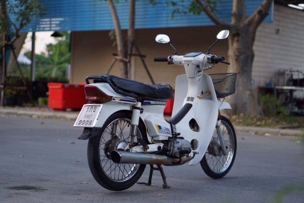ร้าน วุฒิ นนบุรี ขาย HONDA ครีม100cc. รถสวยเดิมๆ ร้าน วุฒิ นนบุรี ขาย HONDA ครีม100cc. รถสวยเดิมๆ