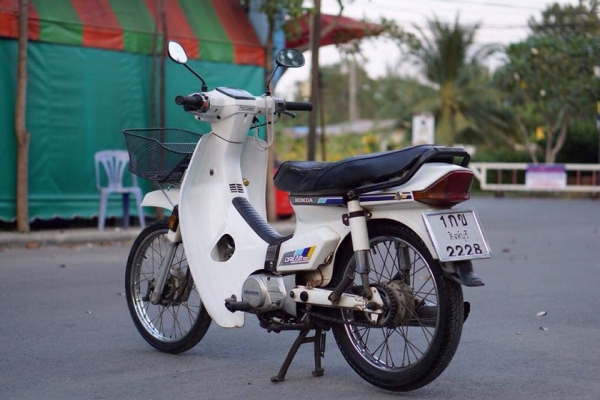 ร้าน วุฒิ นนบุรี ขาย HONDA ครีม100cc. รถสวยเดิมๆ ร้าน วุฒิ นนบุรี ขาย HONDA ครีม100cc. รถสวยเดิมๆ