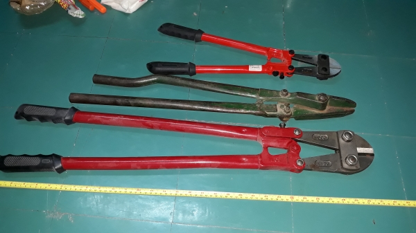 ขายกรรไกรตัดเหล็กทาปาเรียTAPARIA BC-18 MADE IN INDIA. ขายกรรไกรตัดเหล็กทาปาเรียTAPARIA BC-18 MADE IN INDIA.