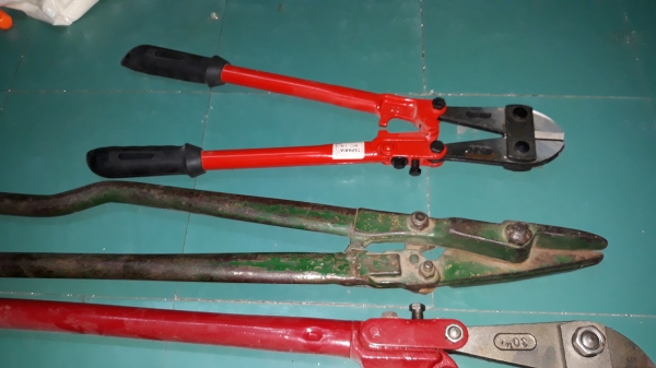 ขายกรรไกรตัดเหล็กทาปาเรียTAPARIA BC-18 MADE IN INDIA.