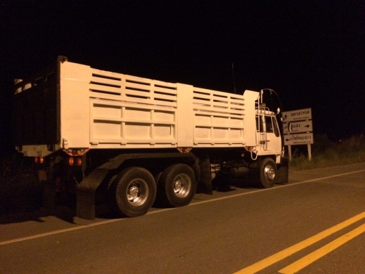 หลง โบว์ ปี 2539 กะบะดั้มโคราช มีระบบลากลูก