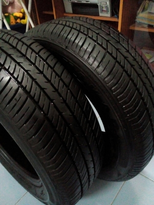 185/70R14  DEESTONE NAKARA ปี16  มี 2 เส้น โทร.081-427-3941 ตจว.ส่งได้ครับ ไอดีไลน์ 0814273941