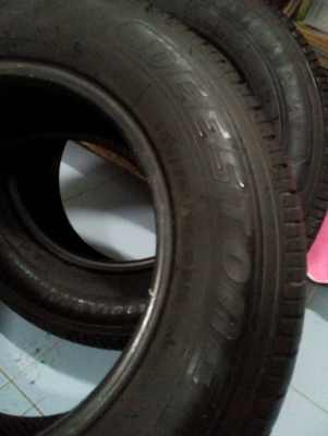 185/70R14  DEESTONE NAKARA ปี16  มี 2 เส้น โทร.081-427-3941 ตจว.ส่งได้ครับ ไอดีไลน์ 0814273941